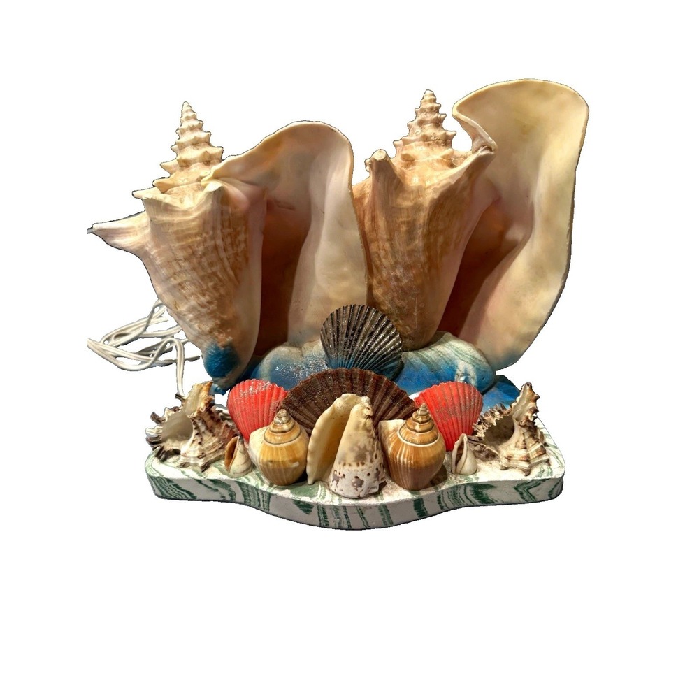 Vintage Nautical Shell Novelty Accent Lamp Corded Electric Coastal Light Works